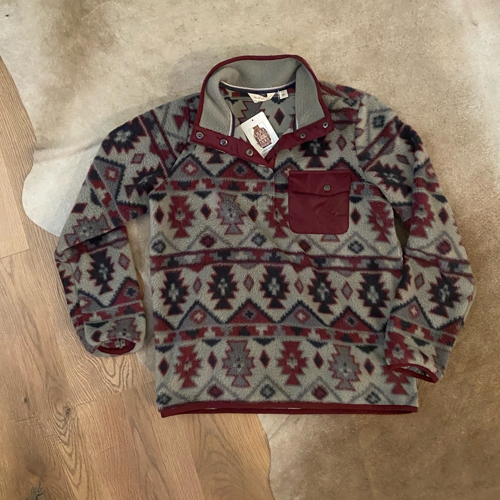 Tribal Pullover. Size M. NWT.